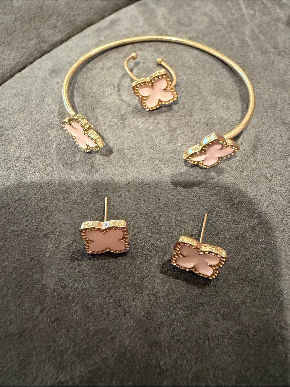 Gold-Tone Pink Clover Earring and Bracelet Set